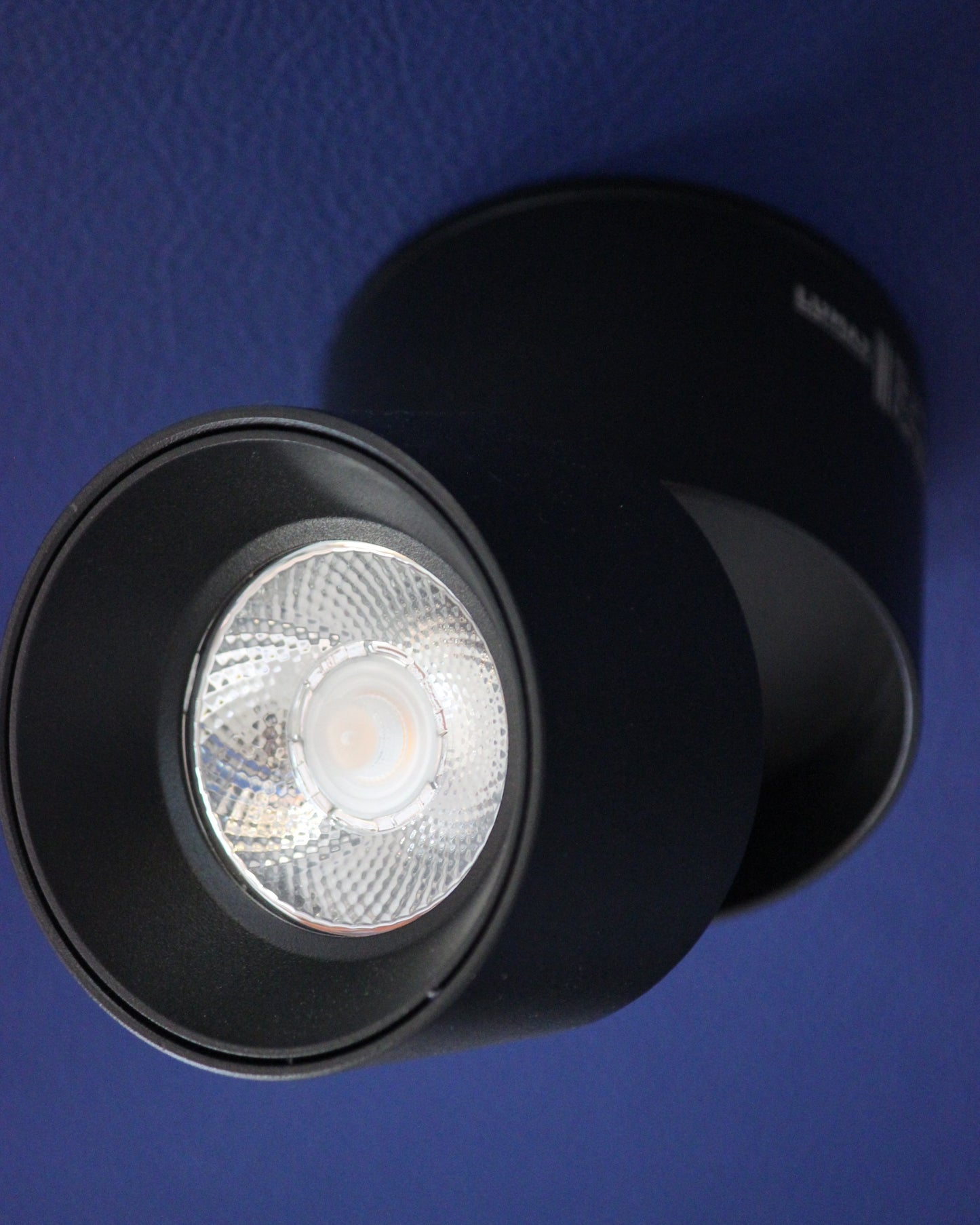 LX/114228 | مصباح لوماكس LED قابل للطي للسطح | 10 واط - 3000 كلفن