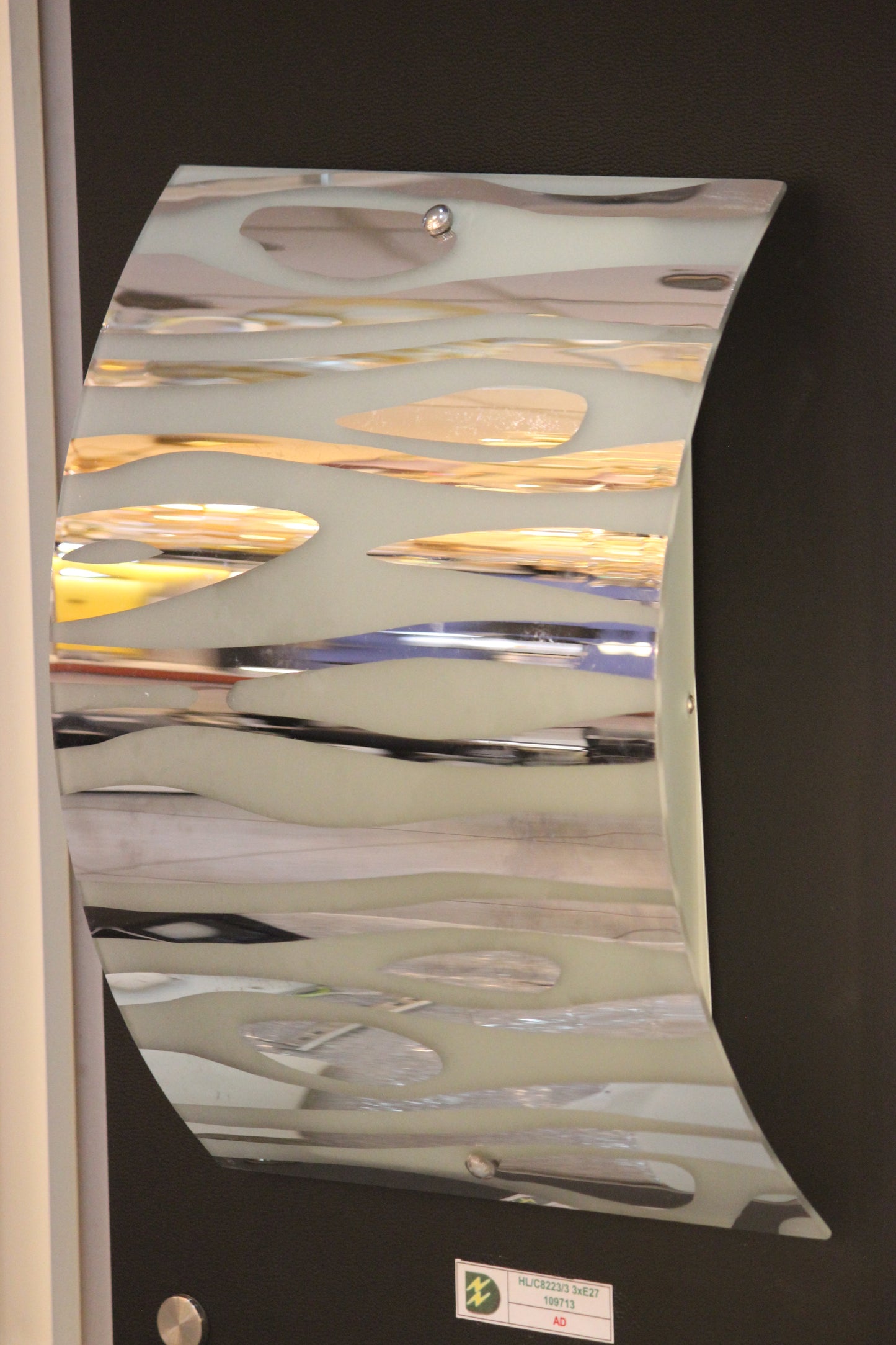 HL/109713 | HERCELAMP CEILING/WALL LED LIGHT