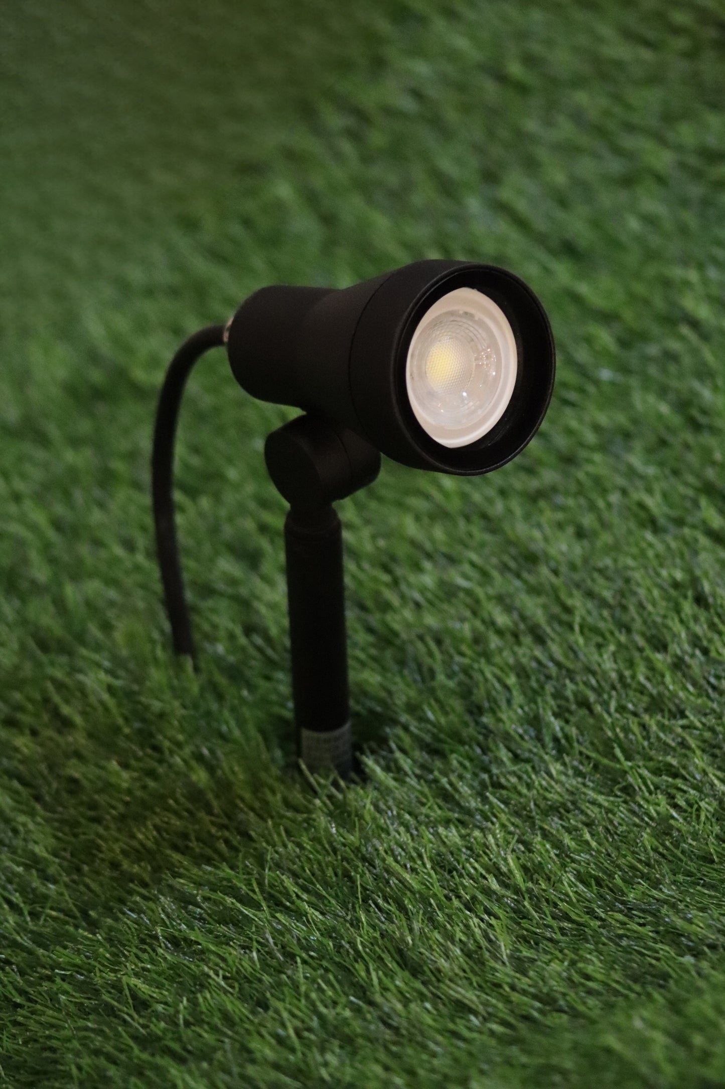 LX/113786 | LUMAX SPIKE LIGHT GU10 MATT BLACK