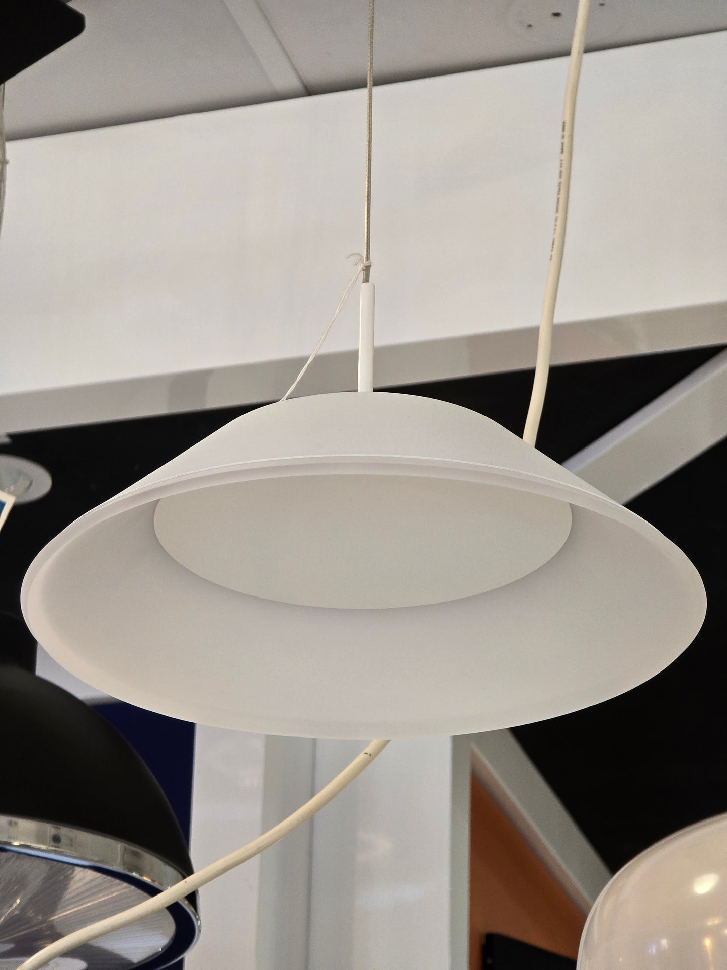 DO/114153 | DECOLAMP MODERN DECORATIVE PENDANT LIGHT LED 25W - WHITE