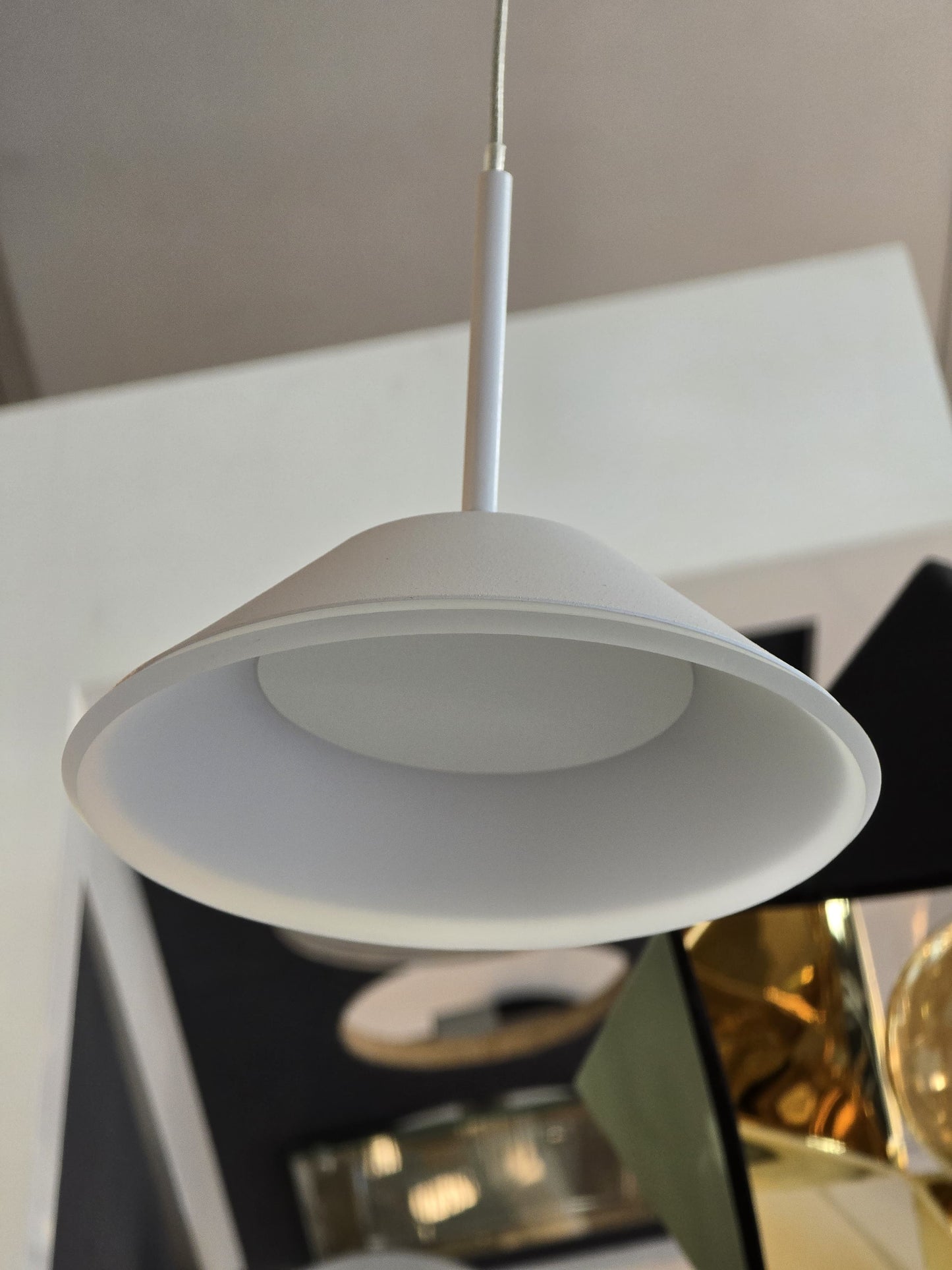 DO/114151 | DECOLAMP MODERN DECORATIVE PENDANT LIGHT LED 8W - WHITE