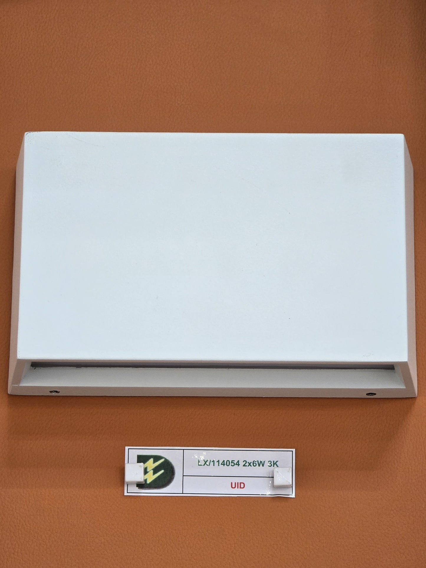 LX/114054 | LUMAX UP & DOWN LIGHT LED 2*6W - 3K MATT WHITE