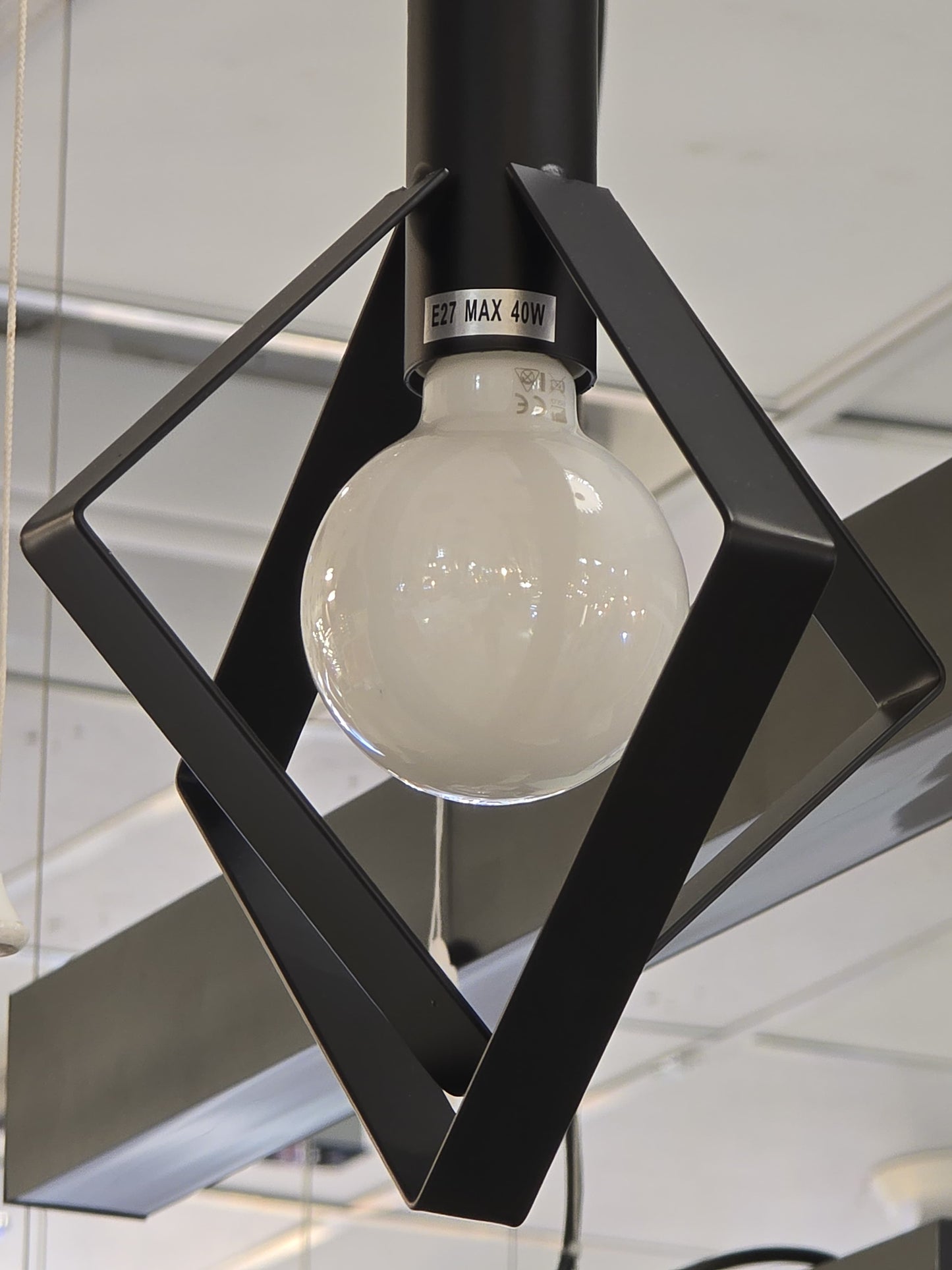 LX/112760 | LUMAX PENDANT LIGHT E27