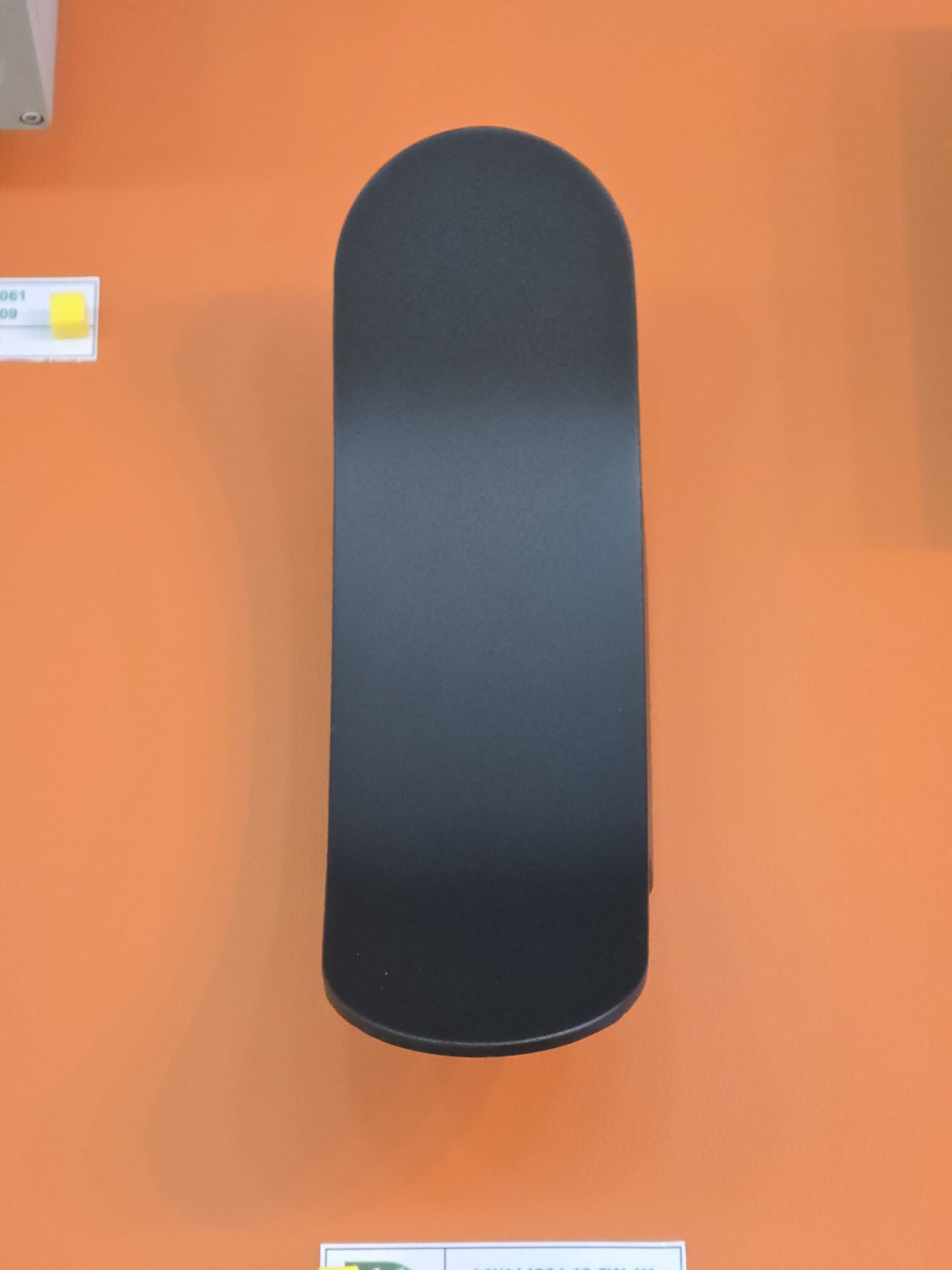 LX/114064 | مصباح لوماكس LED للأعلى والأسفل، مقاوم للماء IP65، 12.5 واط | أسود مطفي بدقة 4K/3K