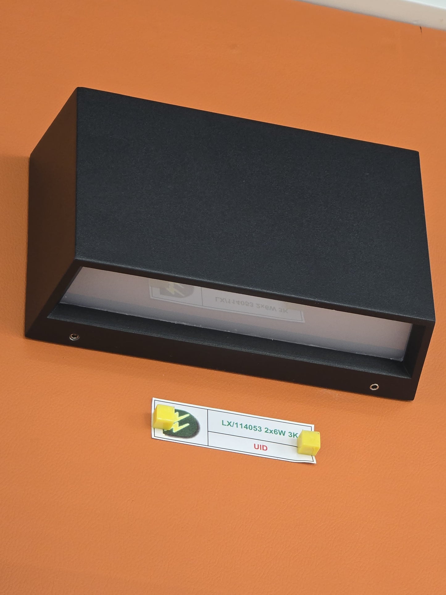 LX/114053 | LUMAX UP & DOWN LIGHT IP65 LED 2*6W - 3K MATT BLACK