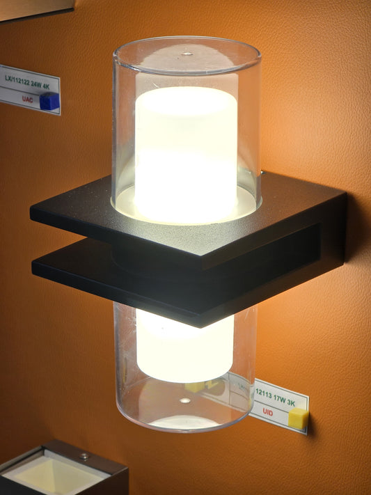 LX/112113 | LUMAX WALL LIGHT IP54 LED 17W - 3K MATT BLACK