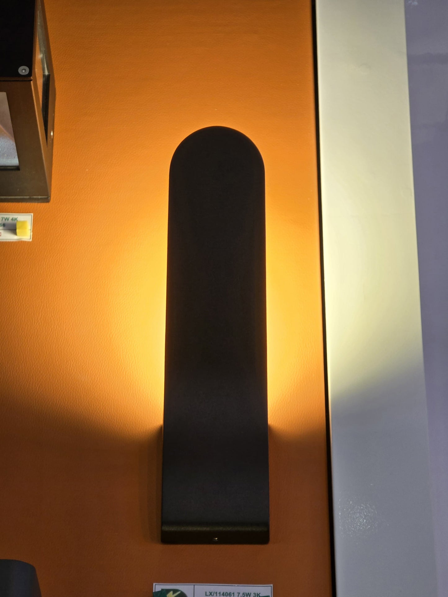 LX/114061 | LUMAX WALL LIGHT IP65 LED 7.5W - 3K & 4K MATT BLACK