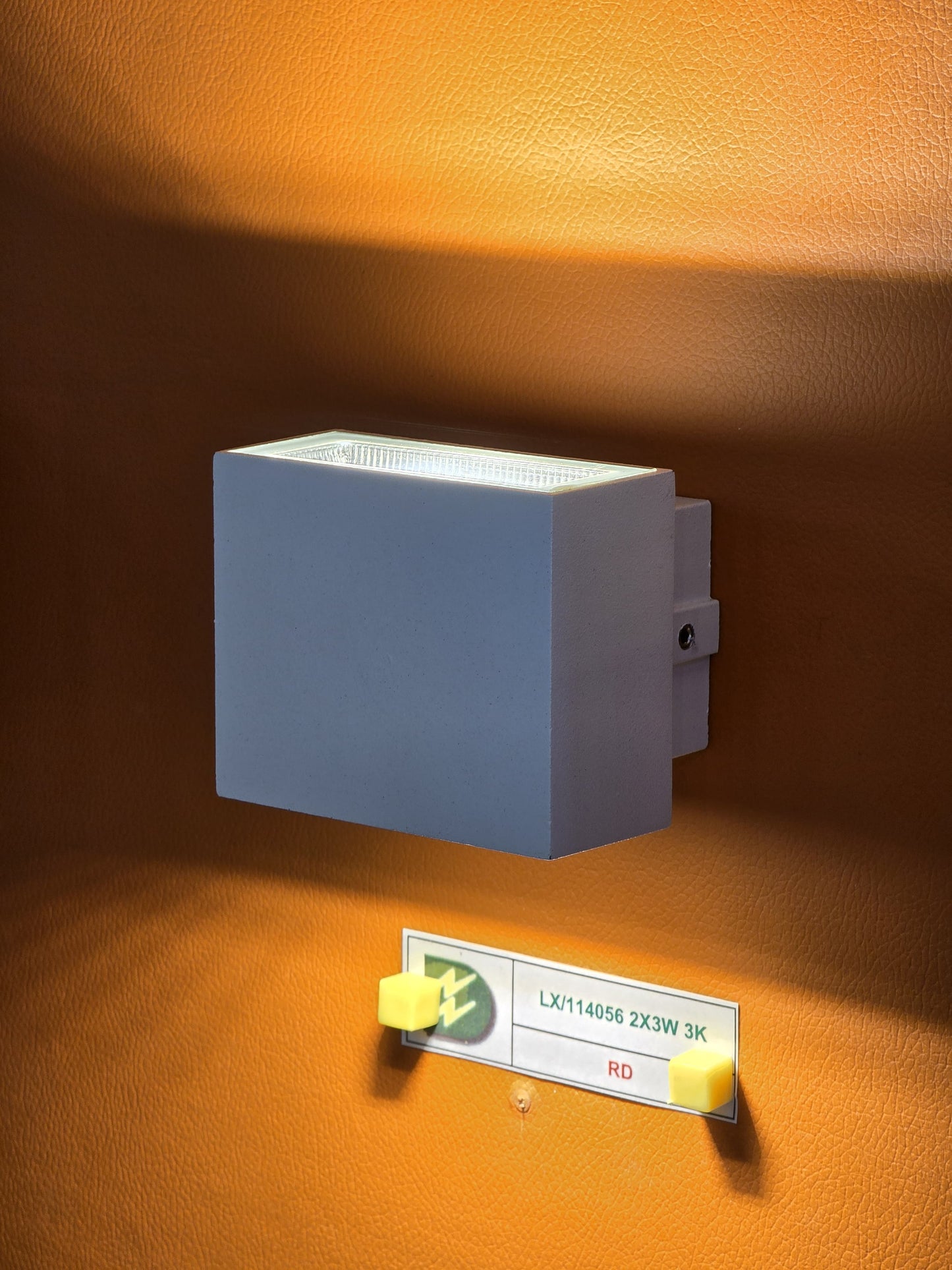 LX/114056 | LUMAX UP & DOWN LIGHT IP65 LED 2*3W - 3K MATT WHITE