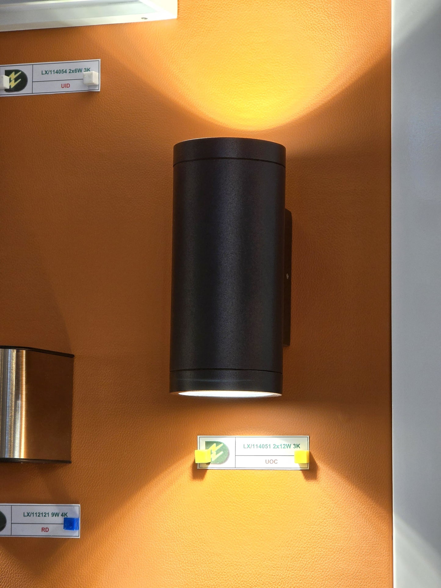 LX/114051 | LUMAX UP & DOWN LIGHT IP65 LED 2*12W - 3K MATT BLACK