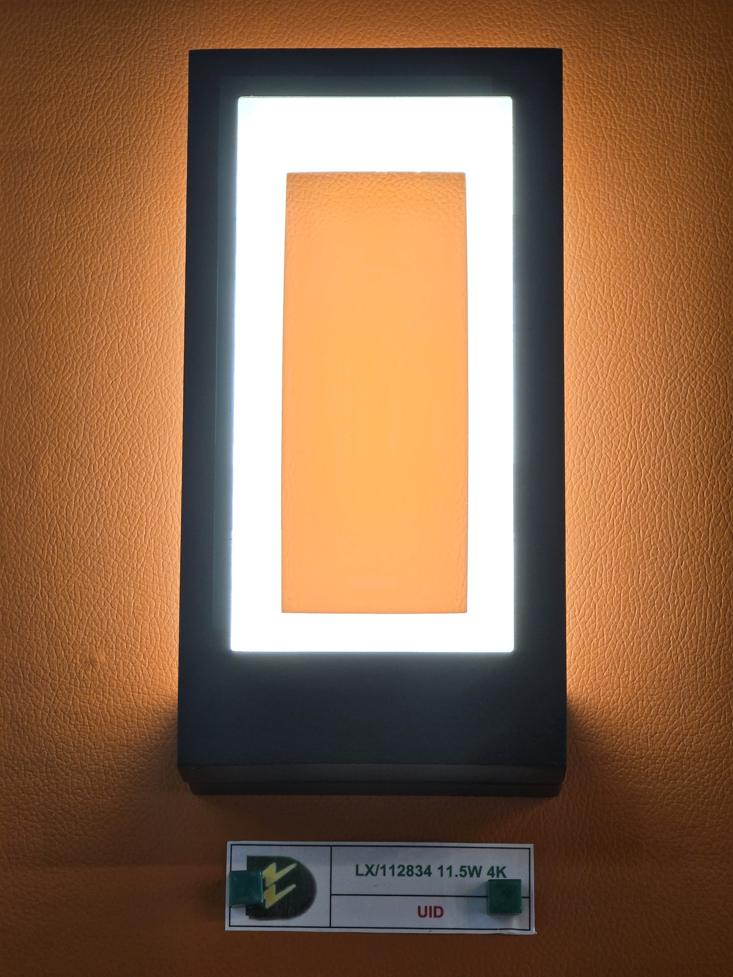 LX/112834 | LUMAX WALL LIGHT IP44 LED 11.5W - 4K MATT BLACK