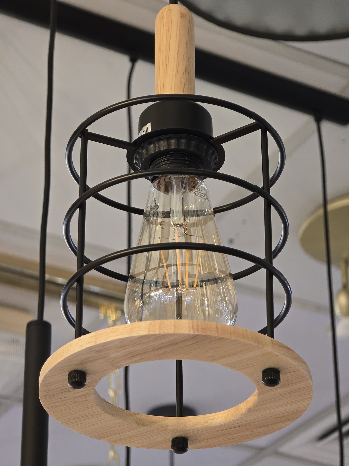 LX/114302 | LUMAX PENDANT LIGHT 1*E27