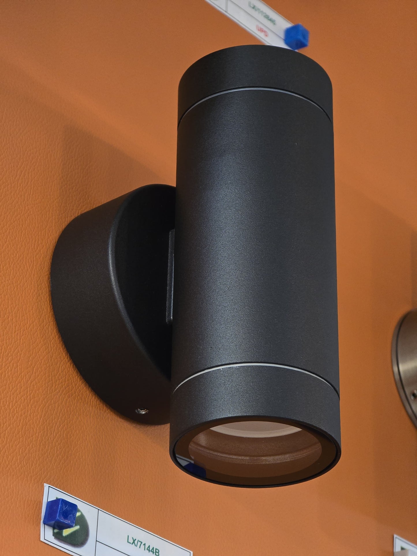 LX/113798 | LUMAX WALL WASHER GU10 2*11W - BLACK