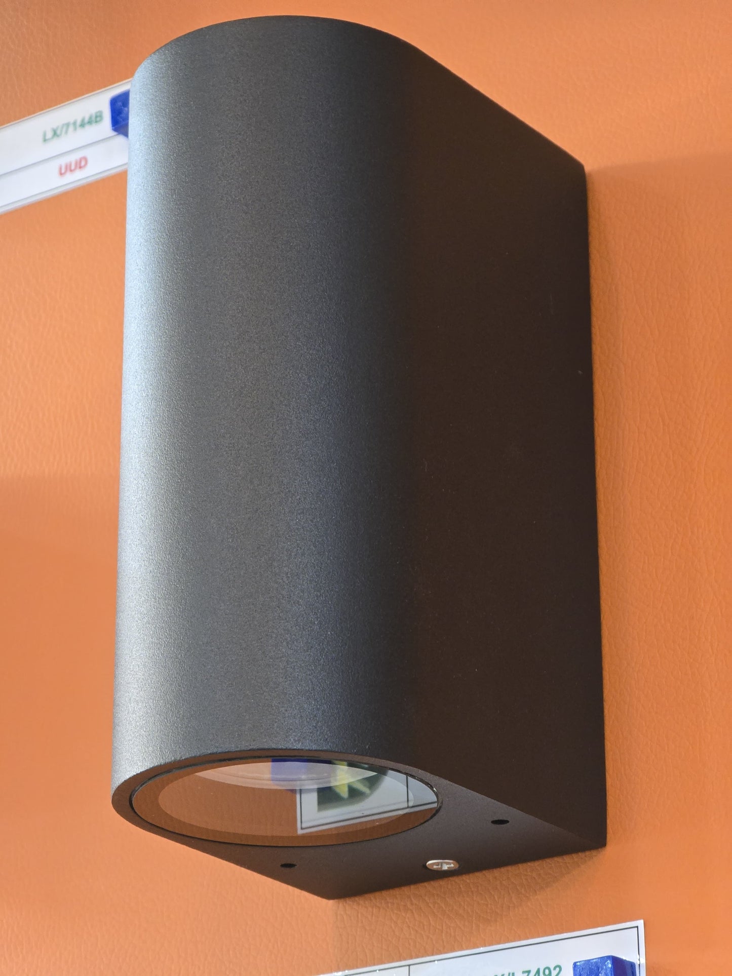 LX/110359 | LUMAX UP & DOWN LIGHT 2*GU10 - MATT BLACK