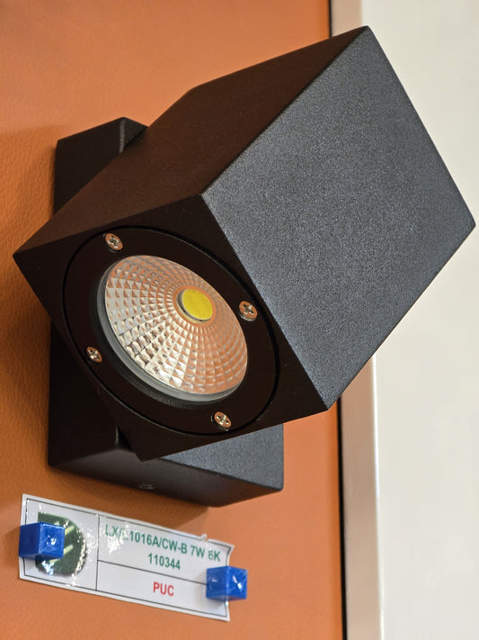 LX/110344 | LUMAX WALL LIGHT 1*7W LED - 6K MATT BLACK