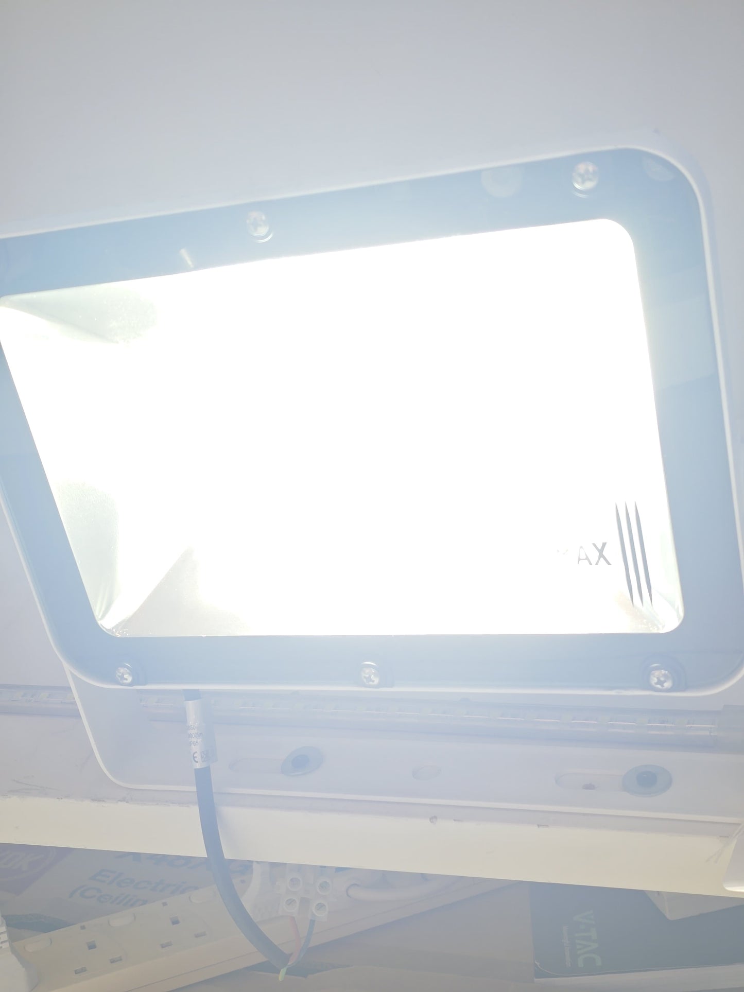 LX/113858 | كشاف لوماكس LED SMD بقوة 100 واط - أبيض