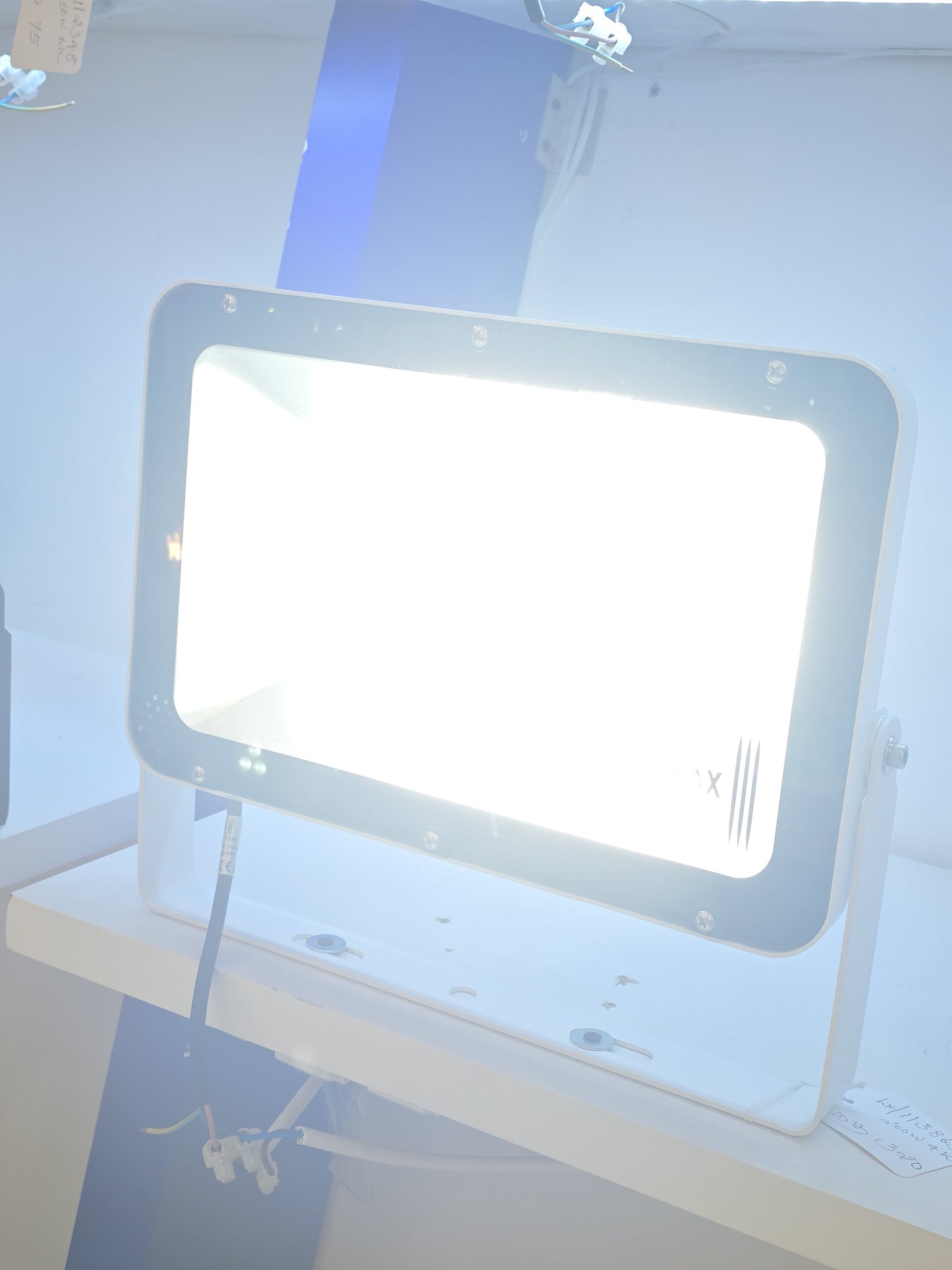 LX/113863 | كشاف لوماكس LED SMD بقوة 200 واط - أبيض