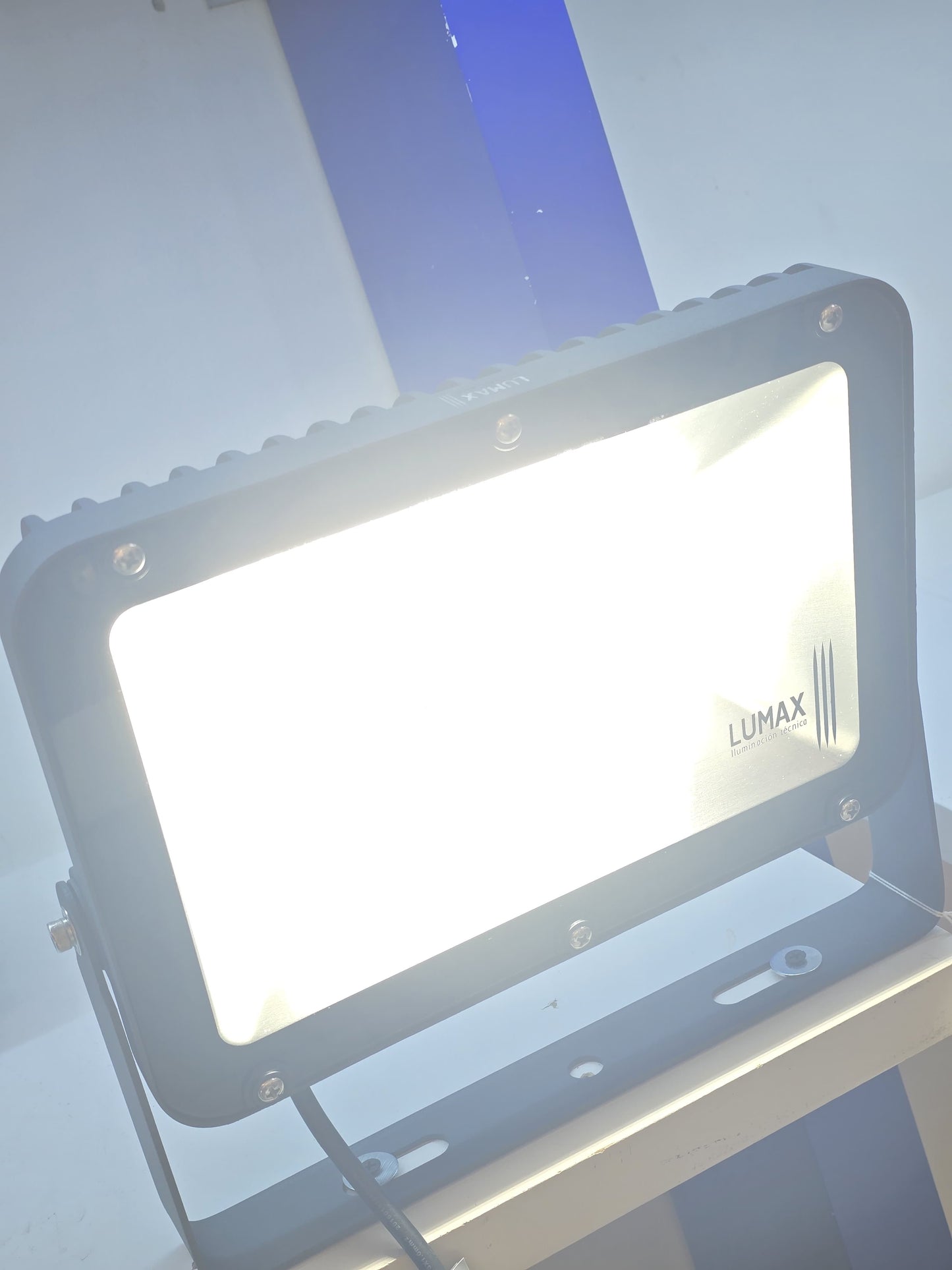 LX/112349 | LUMAX FLOOD LIGHT SMD LED 100W - SAND GREY