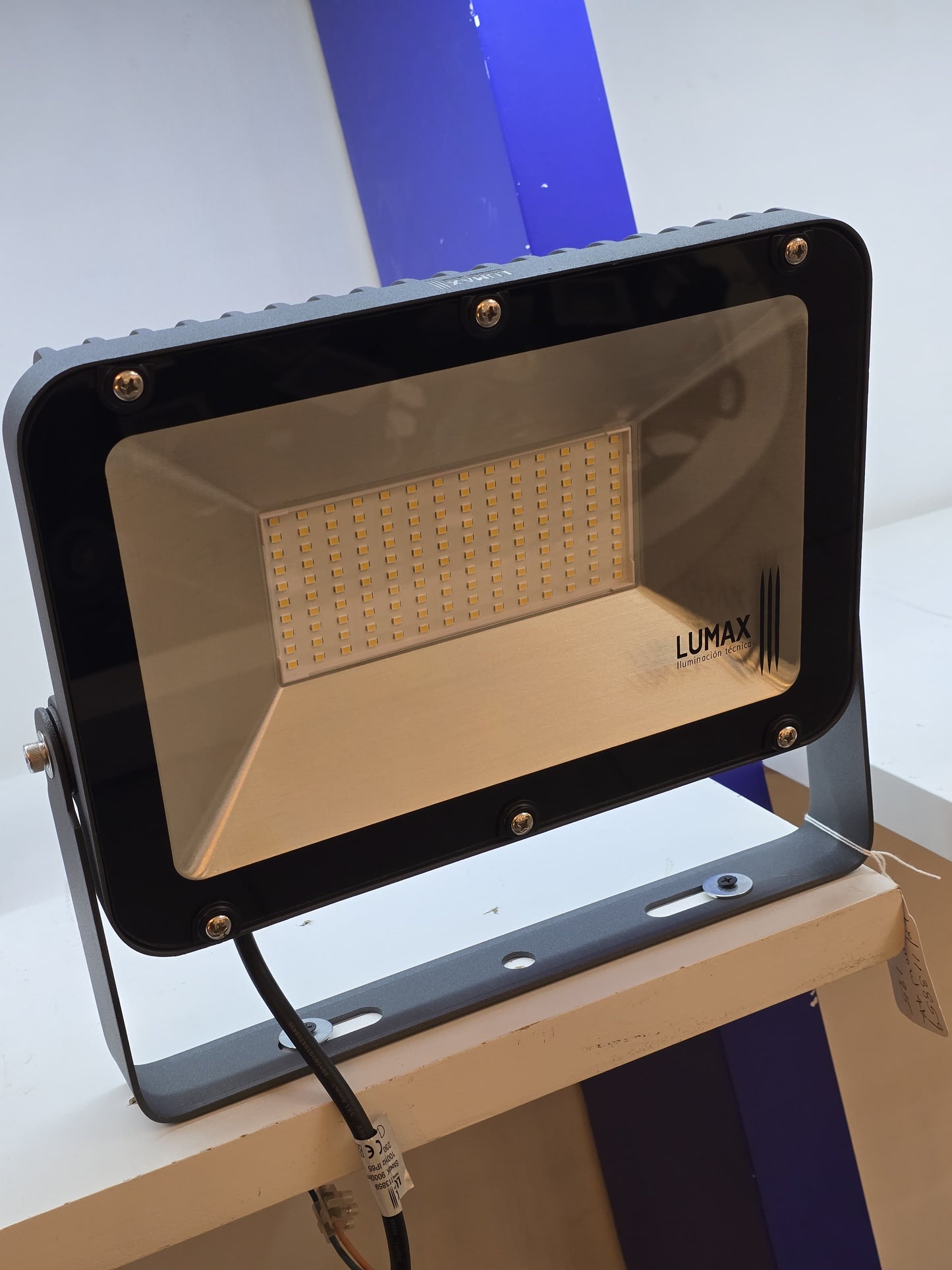 LX/112349 | LUMAX FLOOD LIGHT SMD LED 100W - SAND GREY