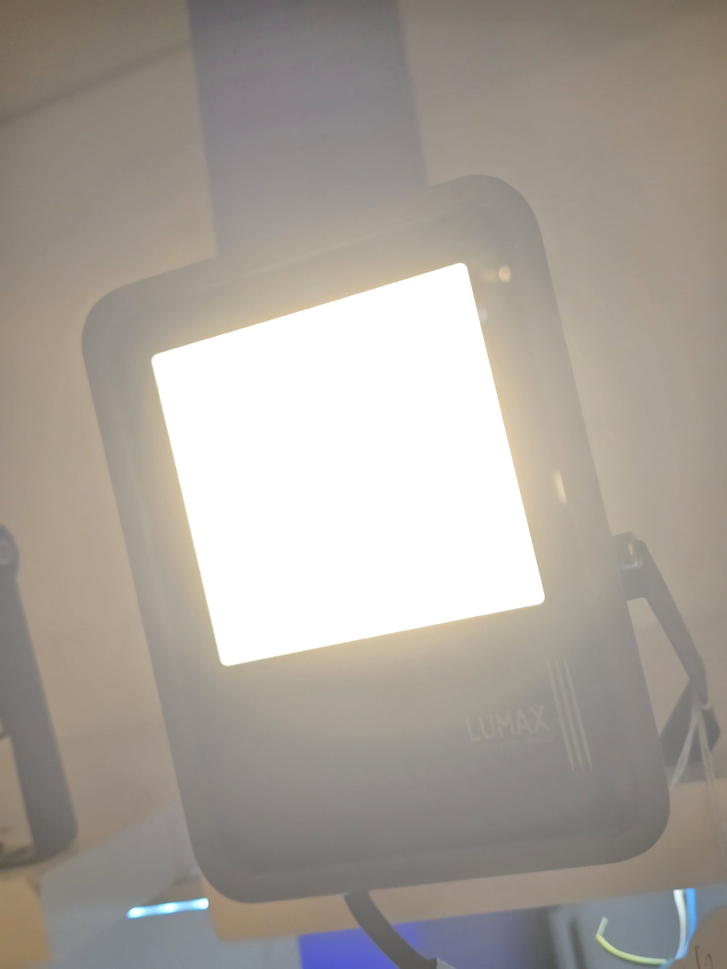 LX/112347 | LUMAX FLOOD LIGHT SMD LED 50W - SAND GREY