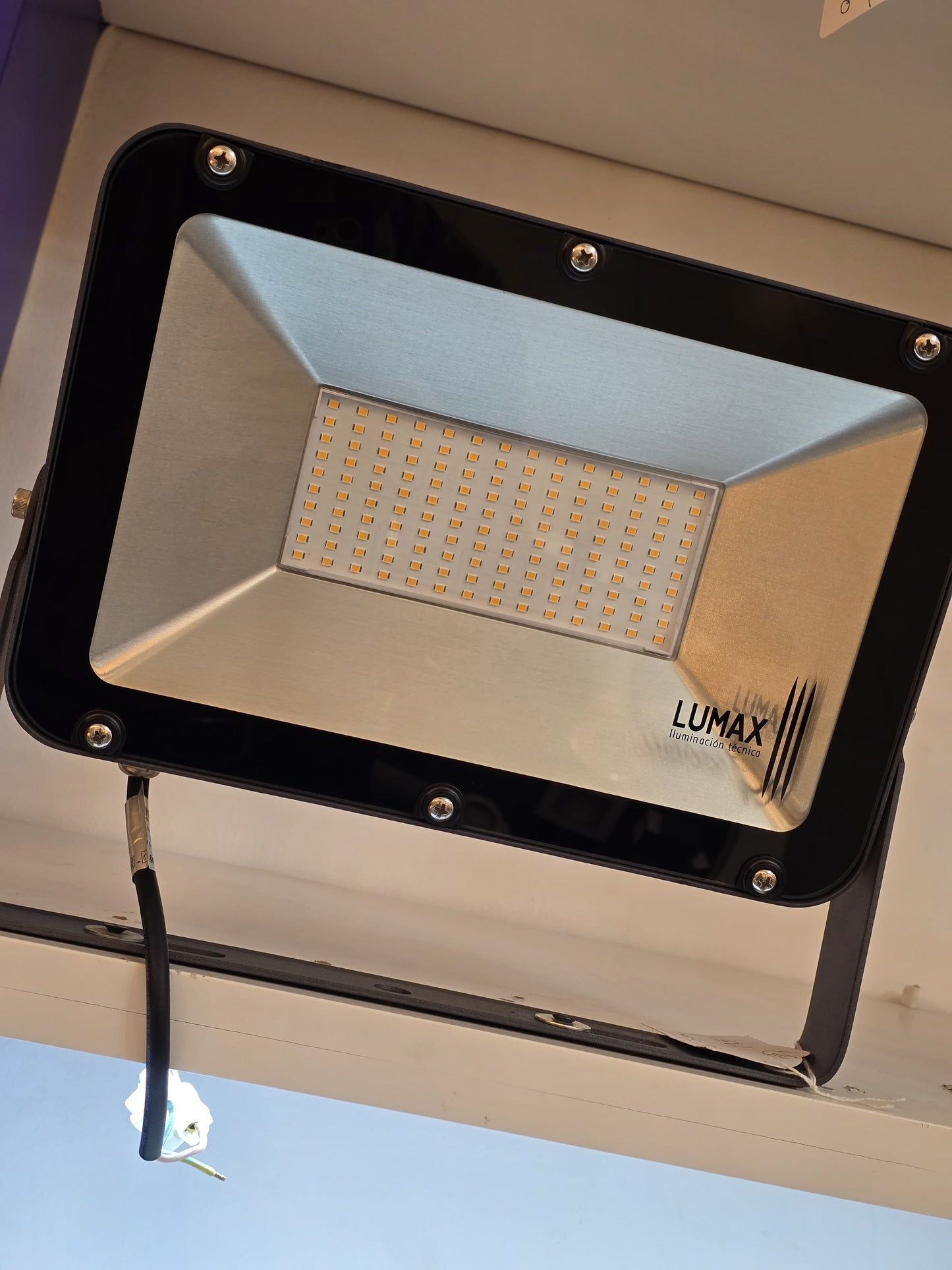 LX/112349 | LUMAX FLOOD LIGHT SMD LED 100W - SAND GREY