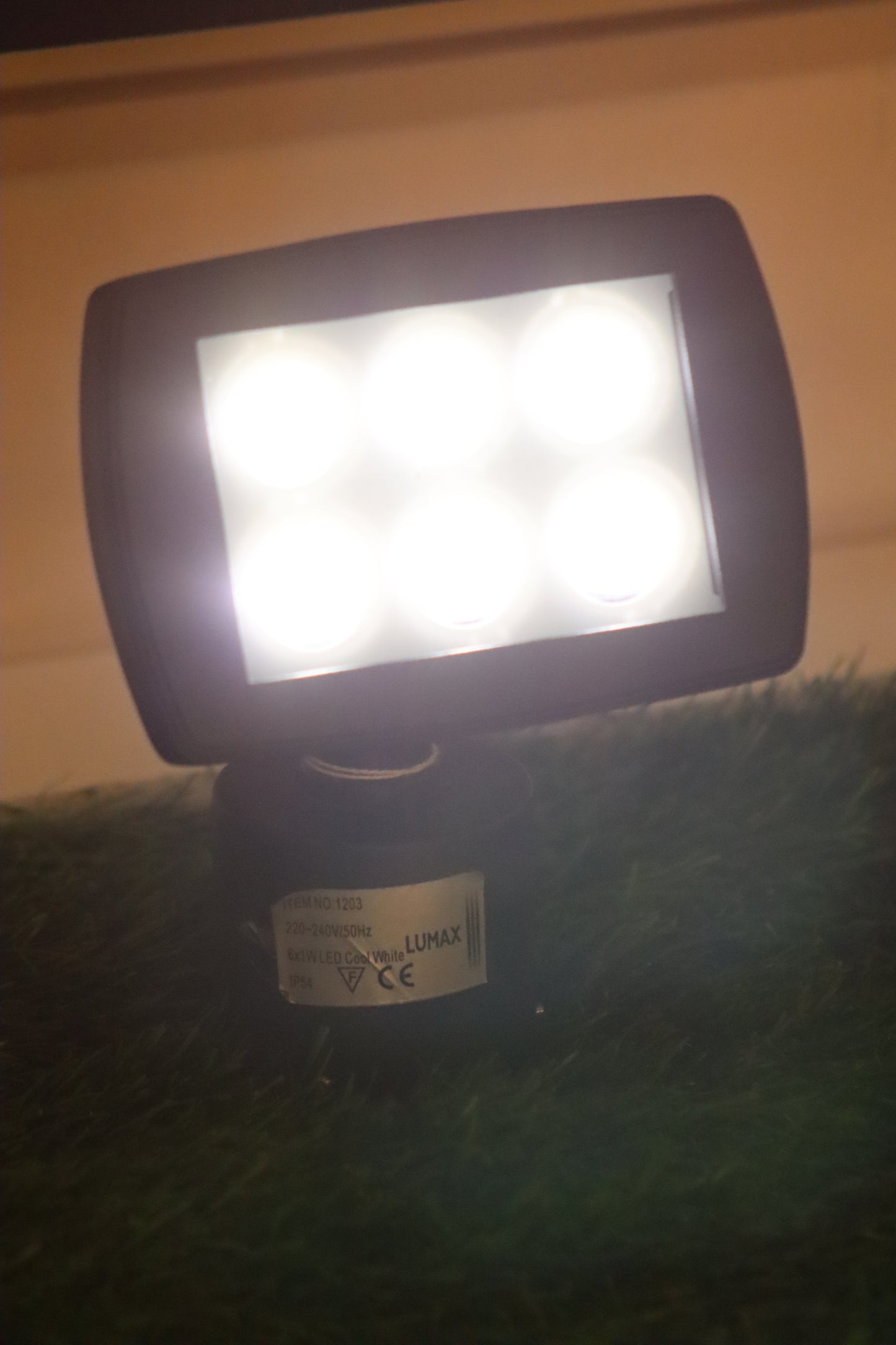 LX/108162 | LUMAX SPIKE LIGHT 6W LED 6K - MATT BLACK