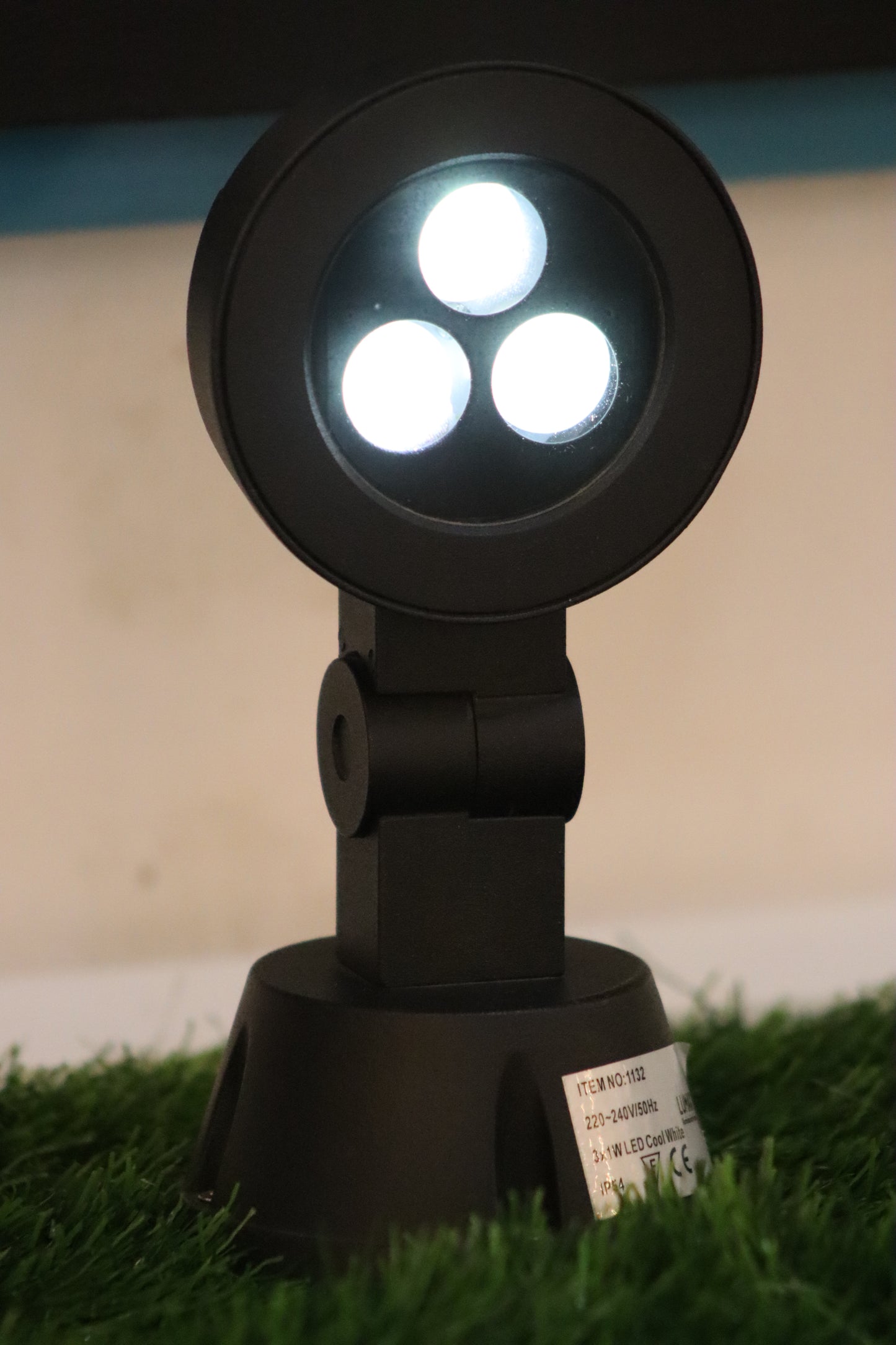 LX/108161 | LUMAX SPIKE LIGHT 3*1W LED 6K - MATT BLACK