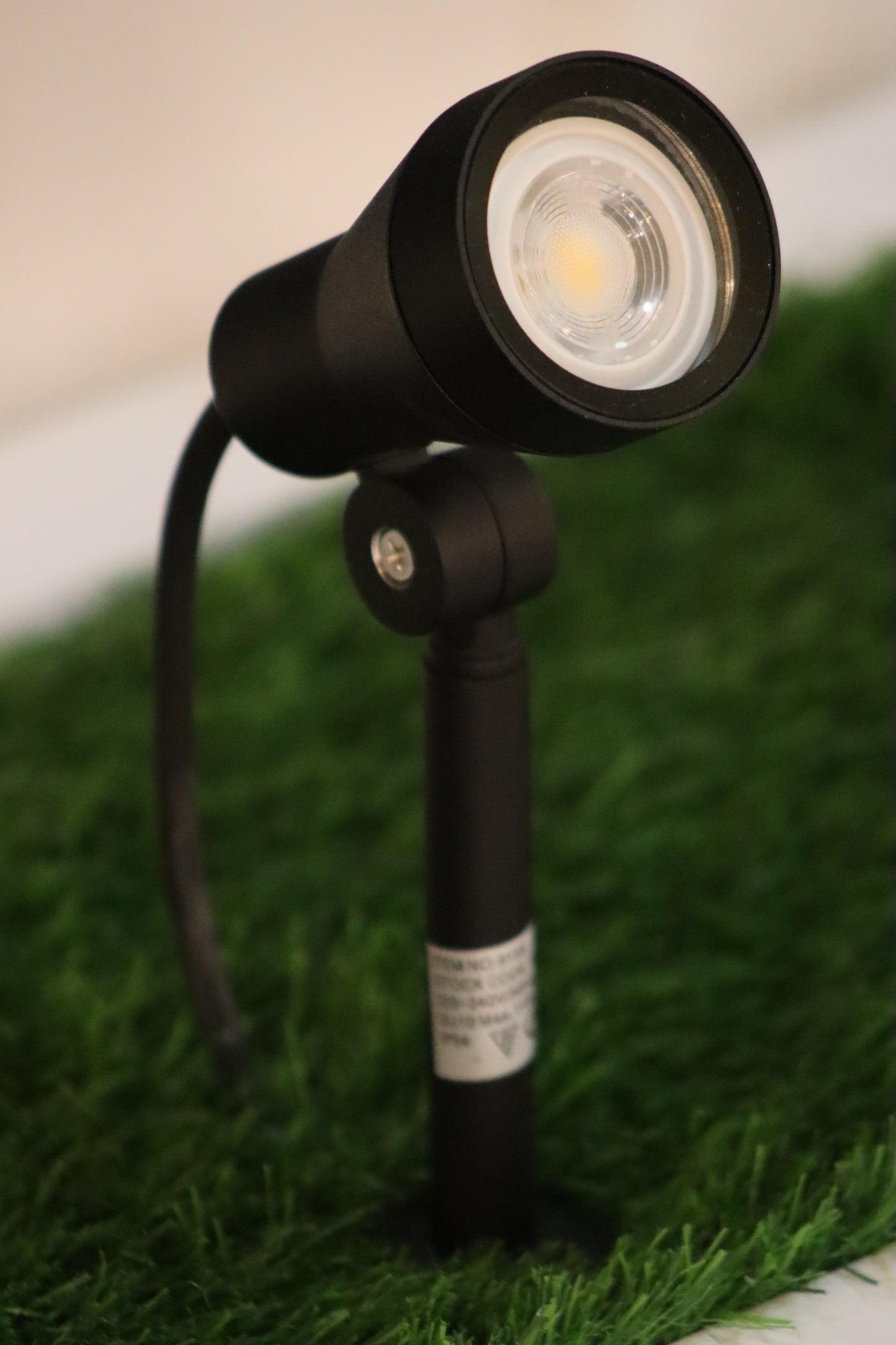 LX/113786 | LUMAX SPIKE LIGHT GU10 MATT BLACK