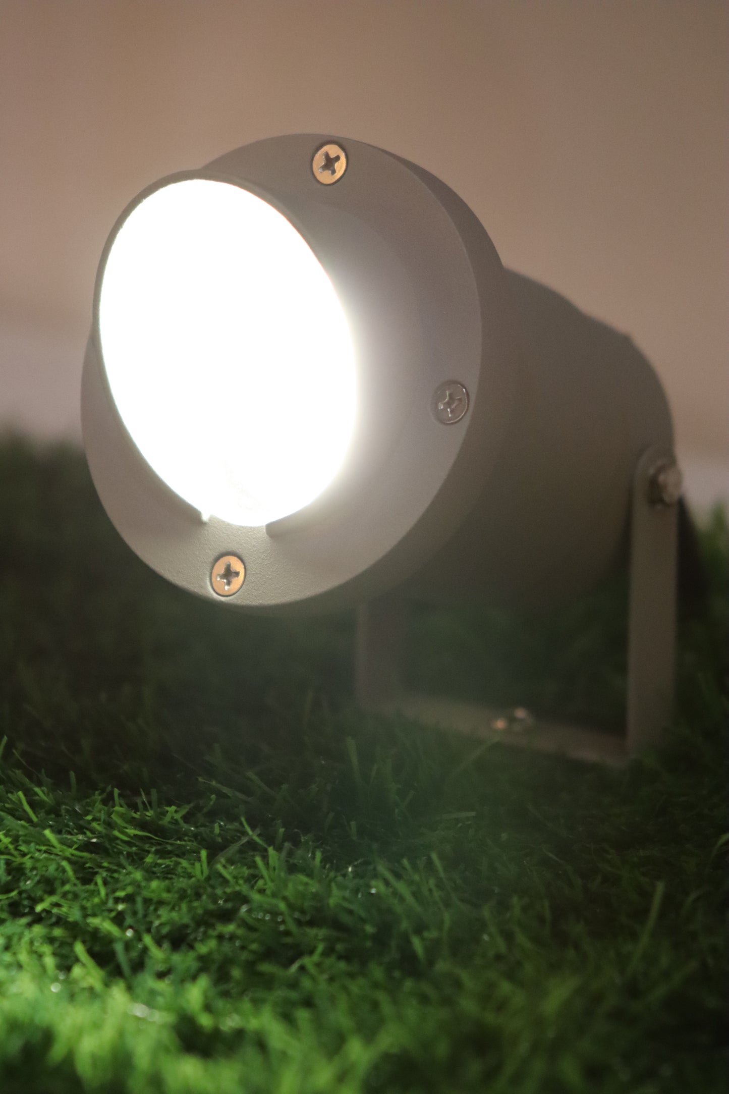 LX/105718 | LUMAX SPIKE LIGHT GU10 - MATT SILVER