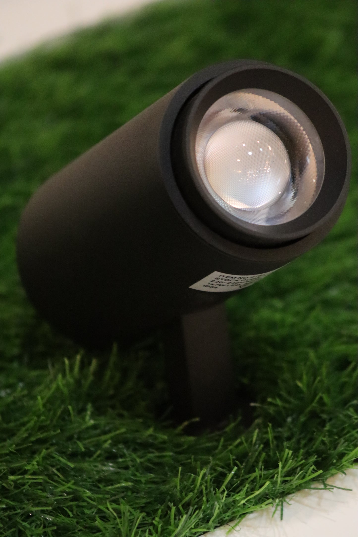 LX/112783 | LUMAX SPIKE LIGHT 7W LED 3K - BLACK