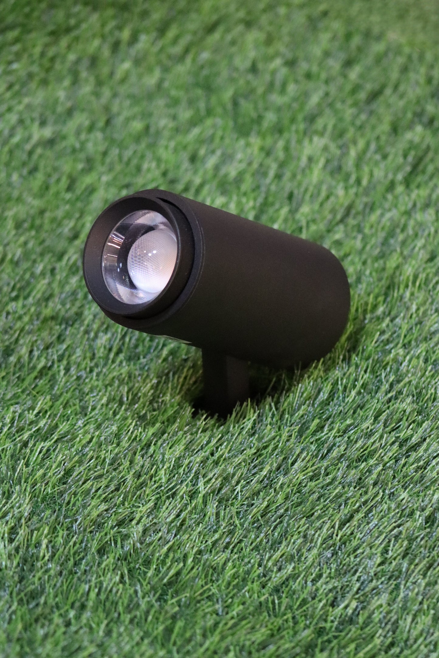 LX/112783 | LUMAX SPIKE LIGHT 7W LED 3K - BLACK