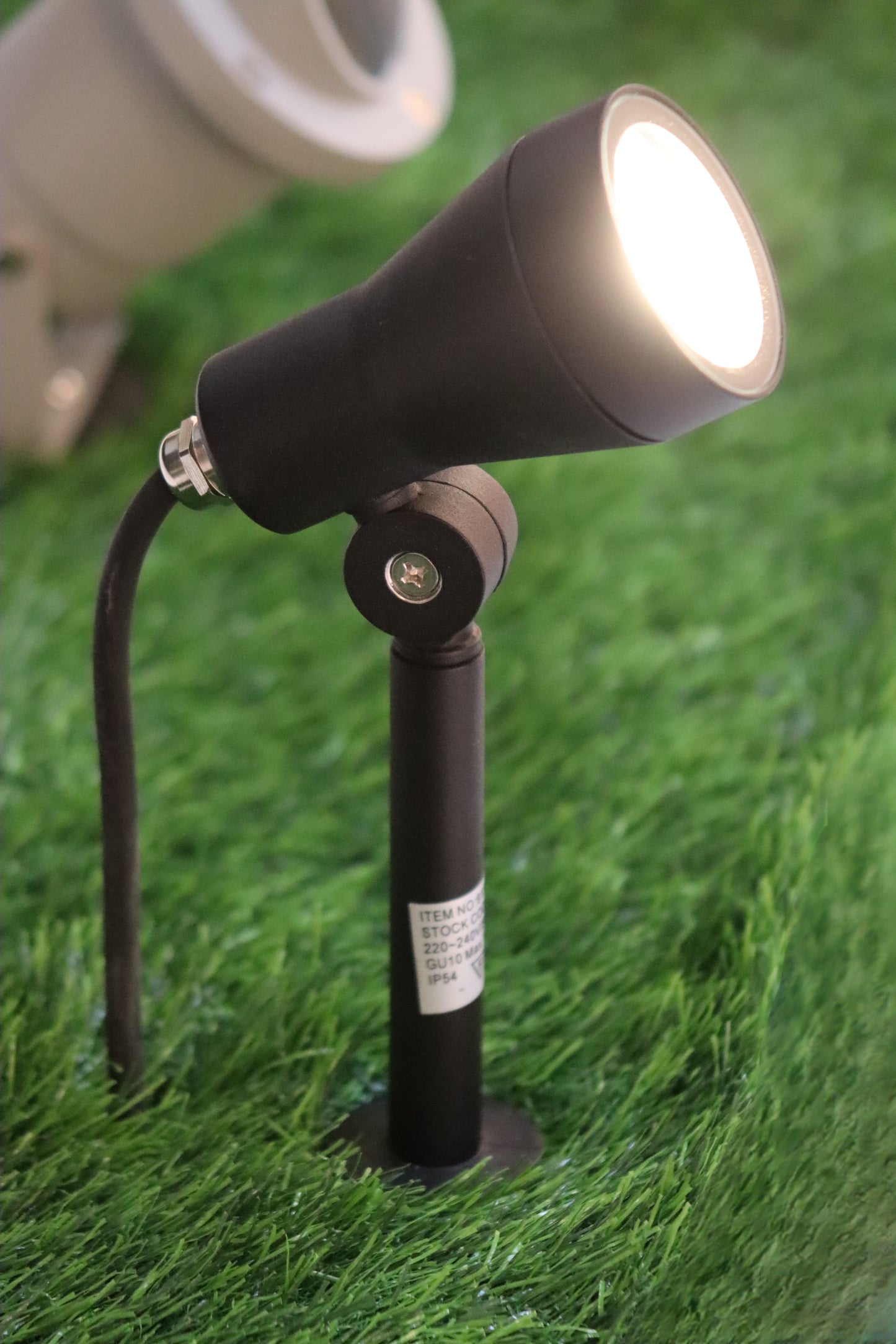 LX/113786 | LUMAX SPIKE LIGHT GU10 MATT BLACK