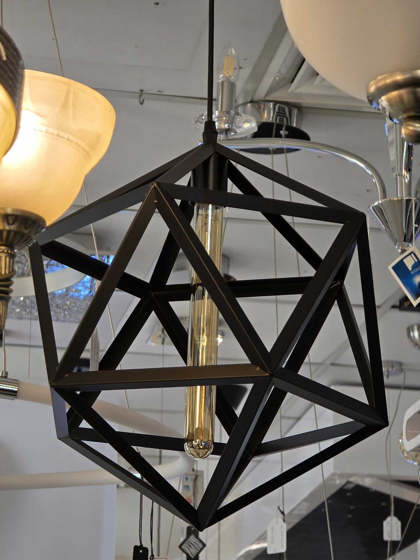 LX/112745 | LUMAX PENDANT LIGHT E27